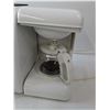 Image 6 : Sylvania Coffee Maker & Toaster Oven- 17.5" x 9.5" x 8"- Turns On