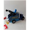 Image 5 : Fisher Price Power Tow Truck, Farm Animals & People, Remote Control