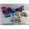 Image 1 : Various Polly Pocket and Miscellaneous Toys