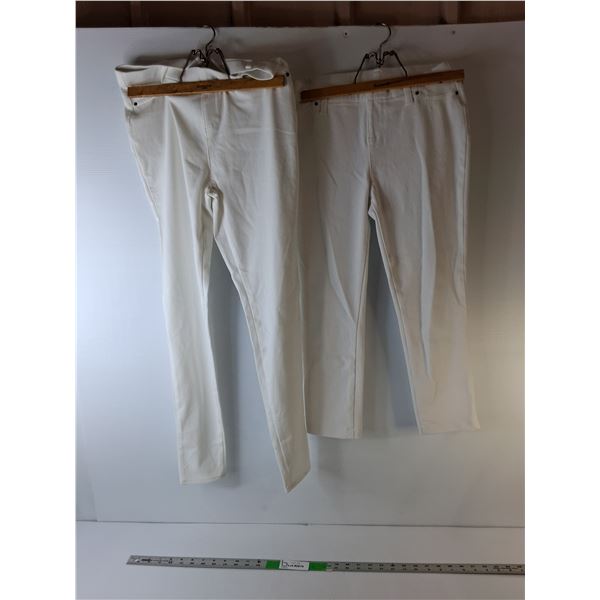 (2) Women's Time and True Pants- 4/6 & 8/10