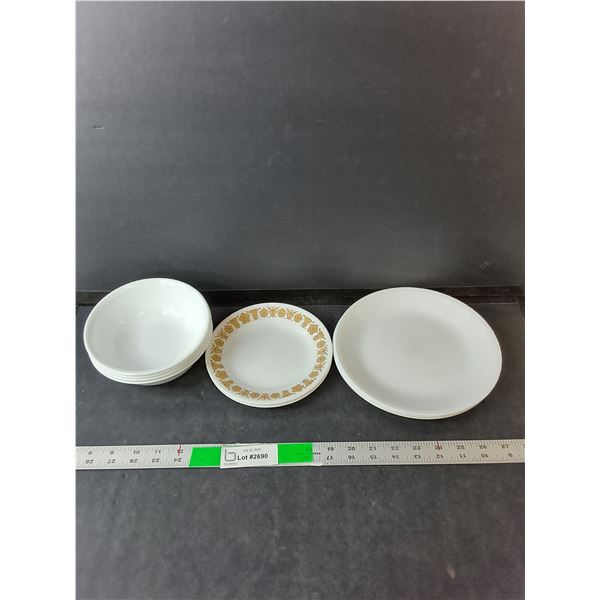 Corell Dish Lot- (4) Bowls, (4) Bread Plates, (3) Dessert Plates