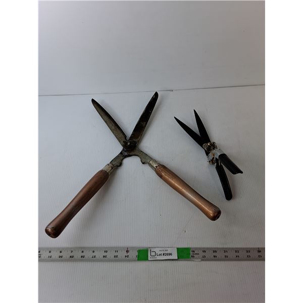 (2) Hedgetrimmers Up to 21.5" Long