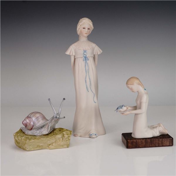 3pc Cybis Porcelain Figurines, Betty Blue First Flight Sir Henry