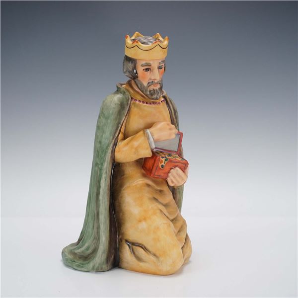 Large Goebel Porcelain Figurine, Kneeling King with Gift Box