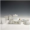 Image 2 : 11pc Bonwit Teller Porcelain Vanity and Tea Set