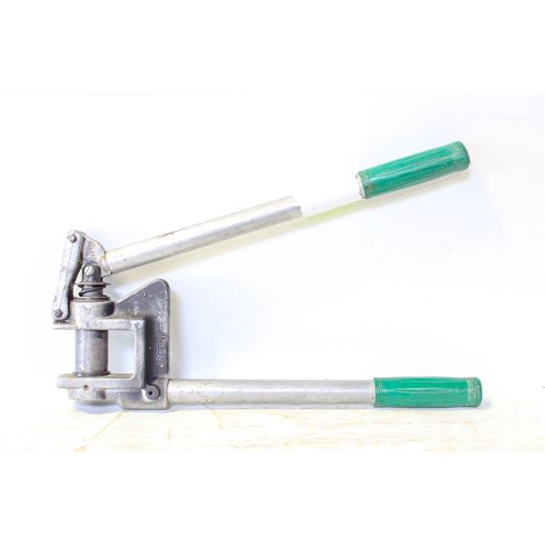 1 1/2" METAL STUD PUNCH