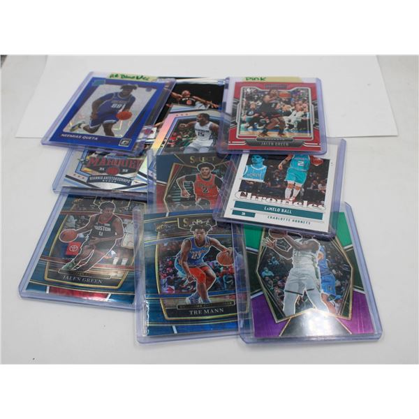 COLLECTION OF BASKETBALL SPORTS CARDS