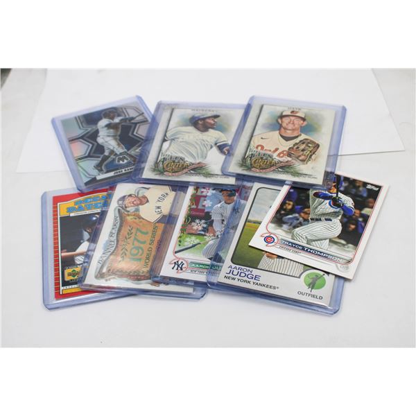 COLLECTION OF BASEBALL SPORTS CARDS