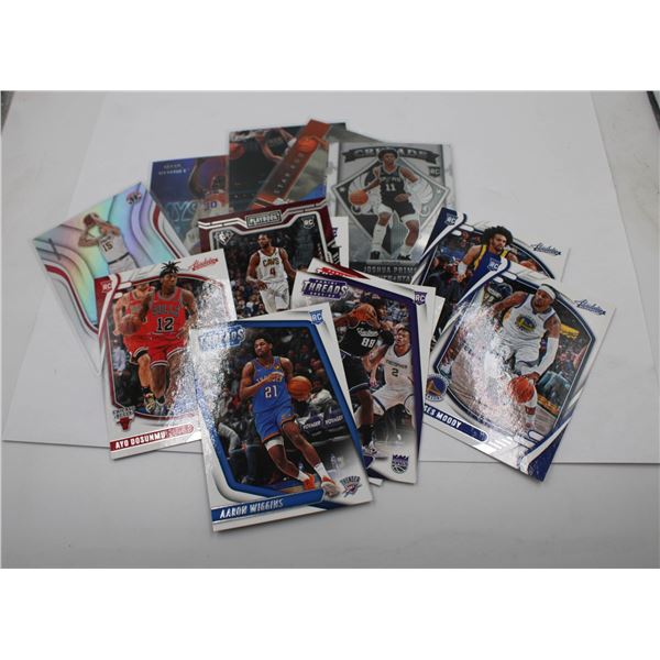 COLLECTION OF BASKETBALL SPORTS CARDS