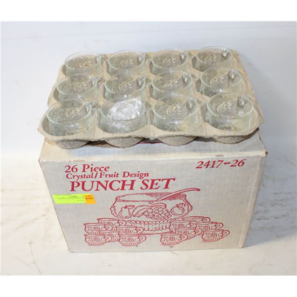 26 PIECE CRYSTAL PUNCH SET