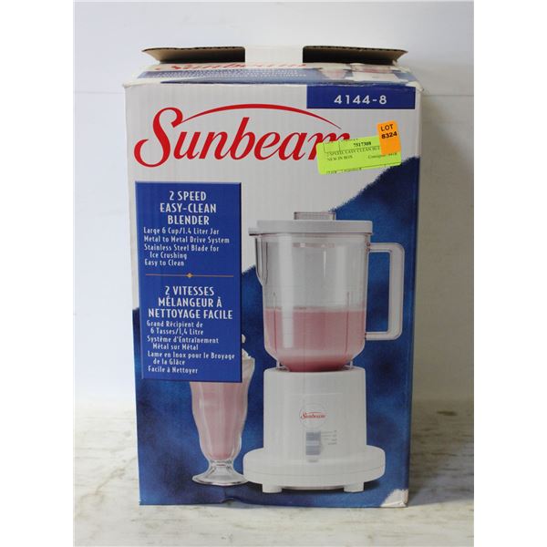 2 SPEED, EASY CLEAN BLENDER - NEW IN BOX