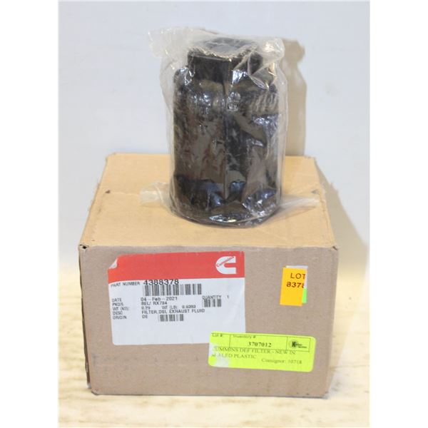 CUMMINS DEF FILTER - NEW IN SEALED PLASTIC