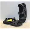 Image 1 : MENS GOLF SANDALS