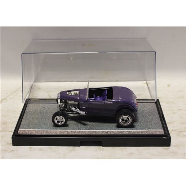 CUSTOM MADE 1932 FORD ROADSTER MODEL CAR