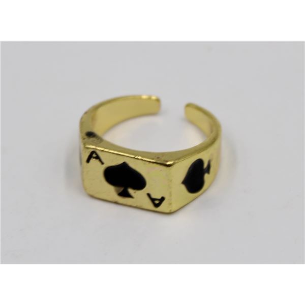 GOLD TONED ROYAL CASINO STYLE RING SIZE 9