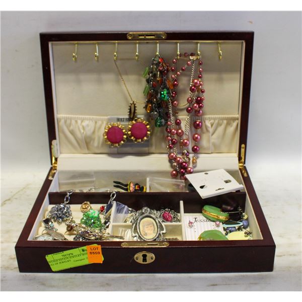 VINTAGE ESTATE JEWELRY BOX FULL OF JEWELRY
