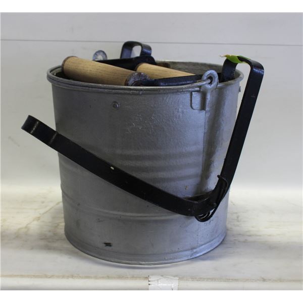 ANTIQUE EAGLE #22 WASH BUCKET