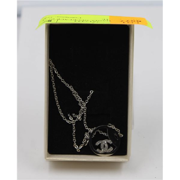 ESTATE CHANEL STYLE NECKLACE IN BOX-ESTATE
