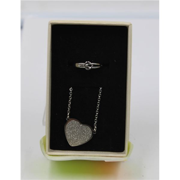 ESTATE RING & NECKLACE IN BOX-ESTATE