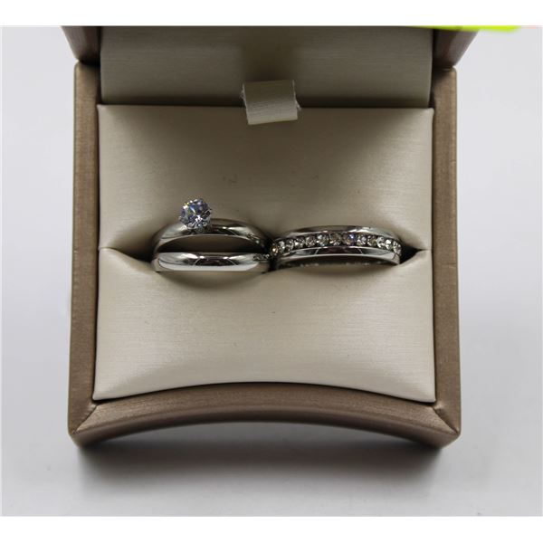ESTATE MENS & LADIES WEDDING RING SET IN BOX
