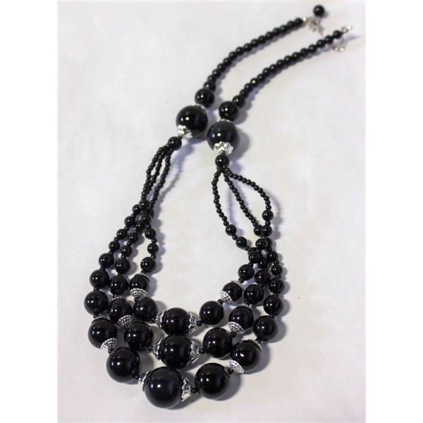 BLACK AND SILVER TRILINE NECKLACE