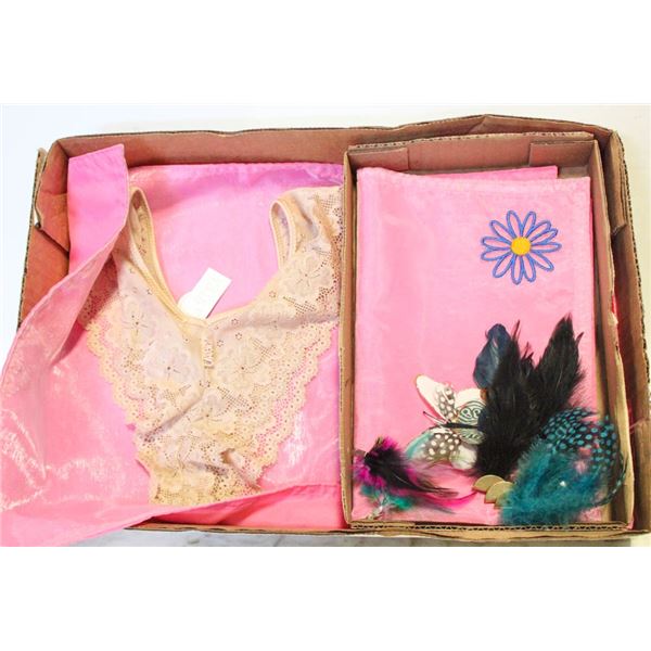 2 PAIRS OF FEATHER EARINGS & LASENZA SM