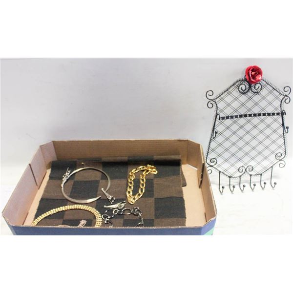 COSTUME JEWELRY & EARRING STAND