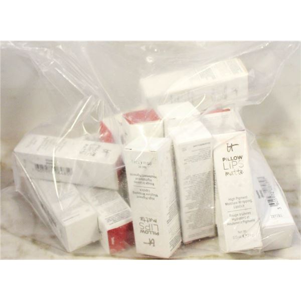 LOT OF IT LIPSTICKÿ