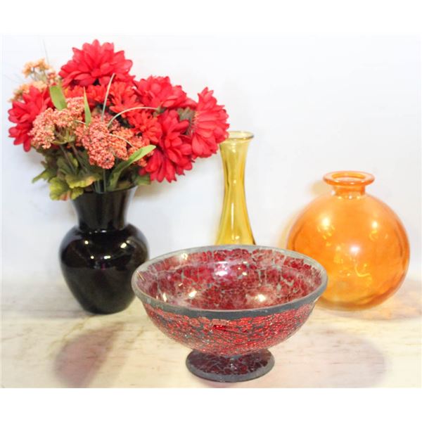 4 VASES VARIOUS SIZES