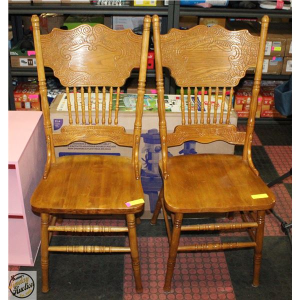 PAIR OF OAK DINING CHAIRS