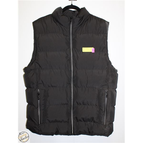 MEDIUM BLACK SLEEVELESS JACKET WITHOUT HOOD