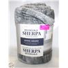 Image 1 : NEW REVERSIBLE SHERPA PLUSH BLANKET QUEEN 98 X 92"