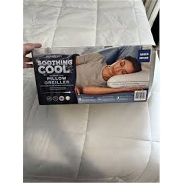 BRAND NEW NOVAFORM SOOTHING COOL GEL MEMORY PILLOW