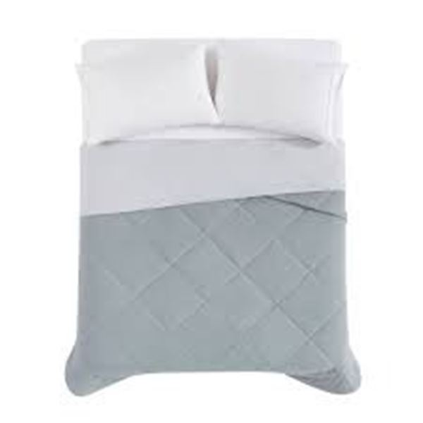 NEW SIMMONS QUEEN DOWN ALTERNATIVE BLANKET 98 X 92