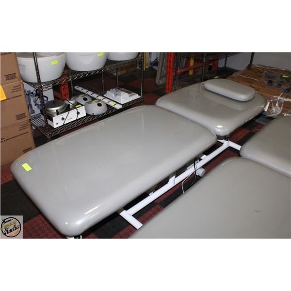 BAILIFF SEIZURE POWER LIFT MEDICAL/SALON BED