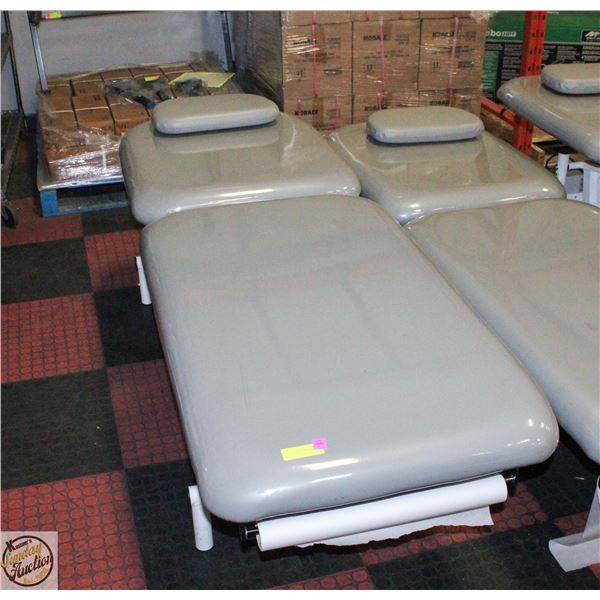 BAILIFF SEIZURE POWER LIFT MEDICAL/SALON BED