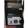 Image 1 : BAILIFF SEIZURE MESA CASH DROP SAFE - NO CODE