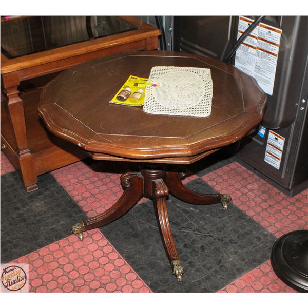 BRASS CLAW FOOTED CASTOR ROLLING SIDE