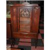 Image 1 : VINTAGE WOOD DINING ROOM CABINET H-60.25" W-15.25"