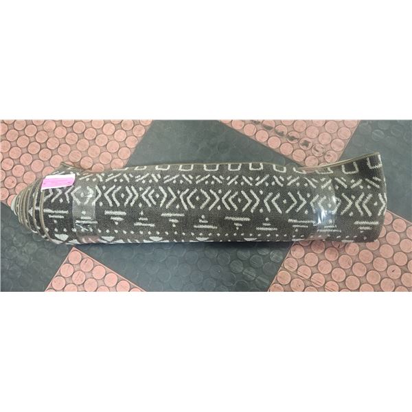 RIVENA HOME CARPET 58 X 83"