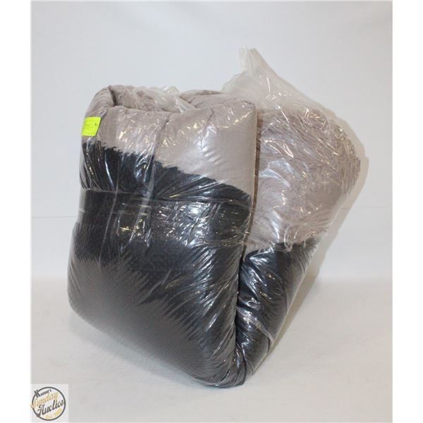 NEW 32 X 30" DOG BED