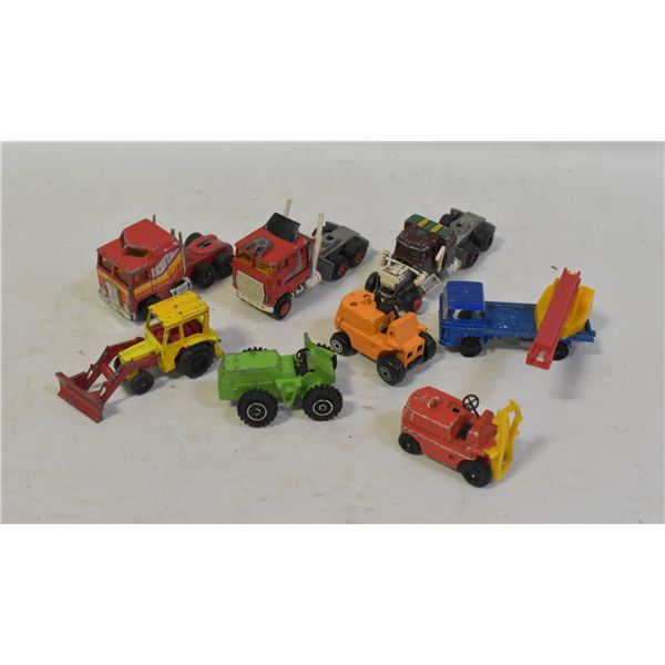VARIETY OF HOTWHEELS/MATCHBOX INCLUDING: