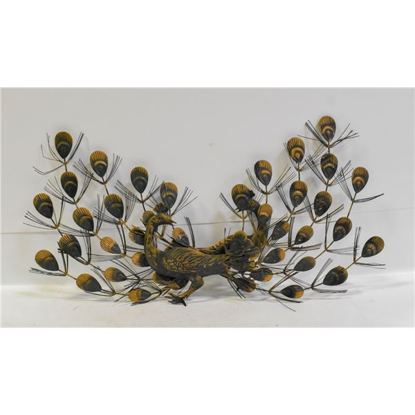 2 METAL OUTDOOR PEACOCK DECORATIONS