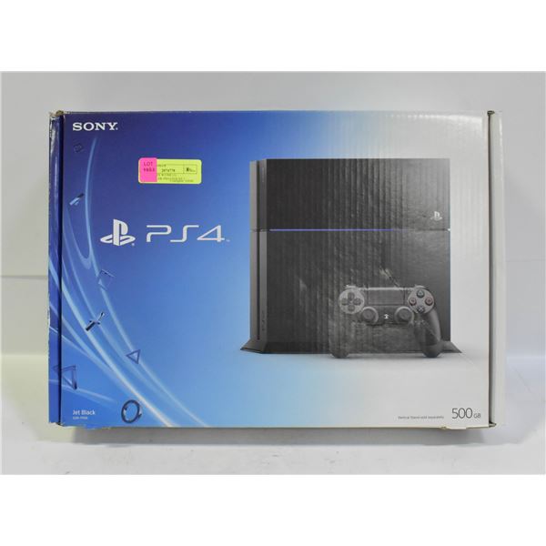 PS4 IN BOX W/ONE (1) CONTROLLER+PS4 EVOLVE 1