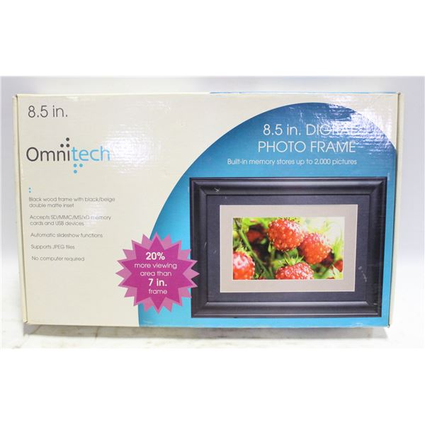OMNITECH DIGITAL FRAME AND ORIGINAL BOX