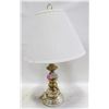 Image 1 : ESTATE BRASS COLOR LAMP