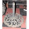 Image 1 : HEAVY STEEL UMBRELLA BASE
