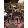 Image 1 : LOT OF 2 BARSTOOLS METAL/BLACK