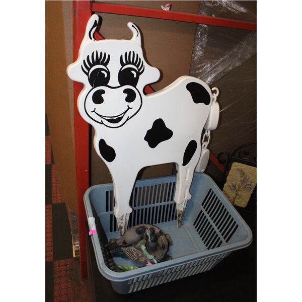 3 YARD DECORATIONS (1 NEEDS REPAIRS)