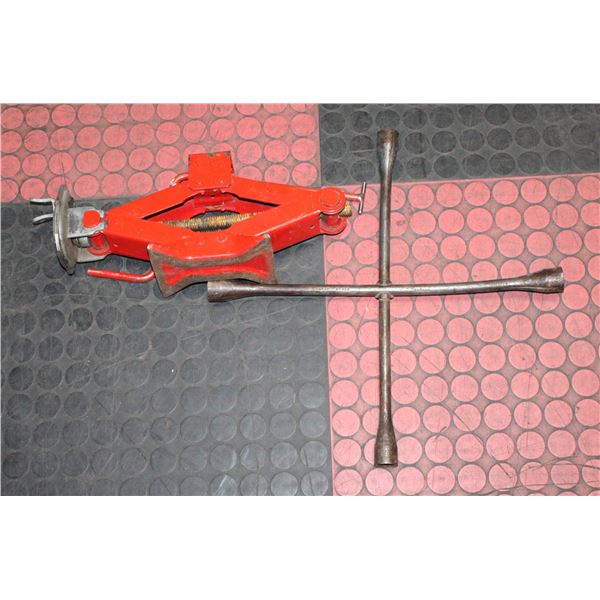 ESTATE SCISSOR JACK 1-1/2 TON W/ 4 WAY LUG NUT